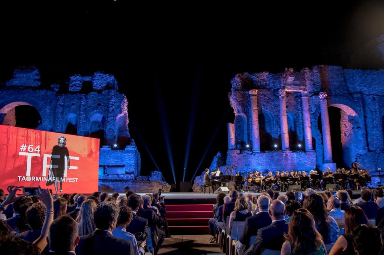 Casanica-Taormina Villa ภายนอก รูปภาพ